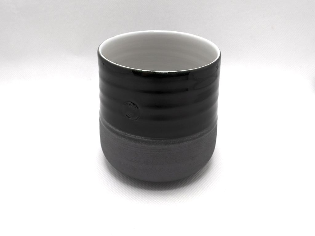 Cup - Black x Matte Black - 黒 × 黒マット