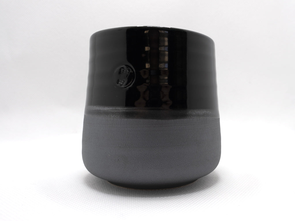 Cup - Black x Matte Black - 黒 × 黒マット