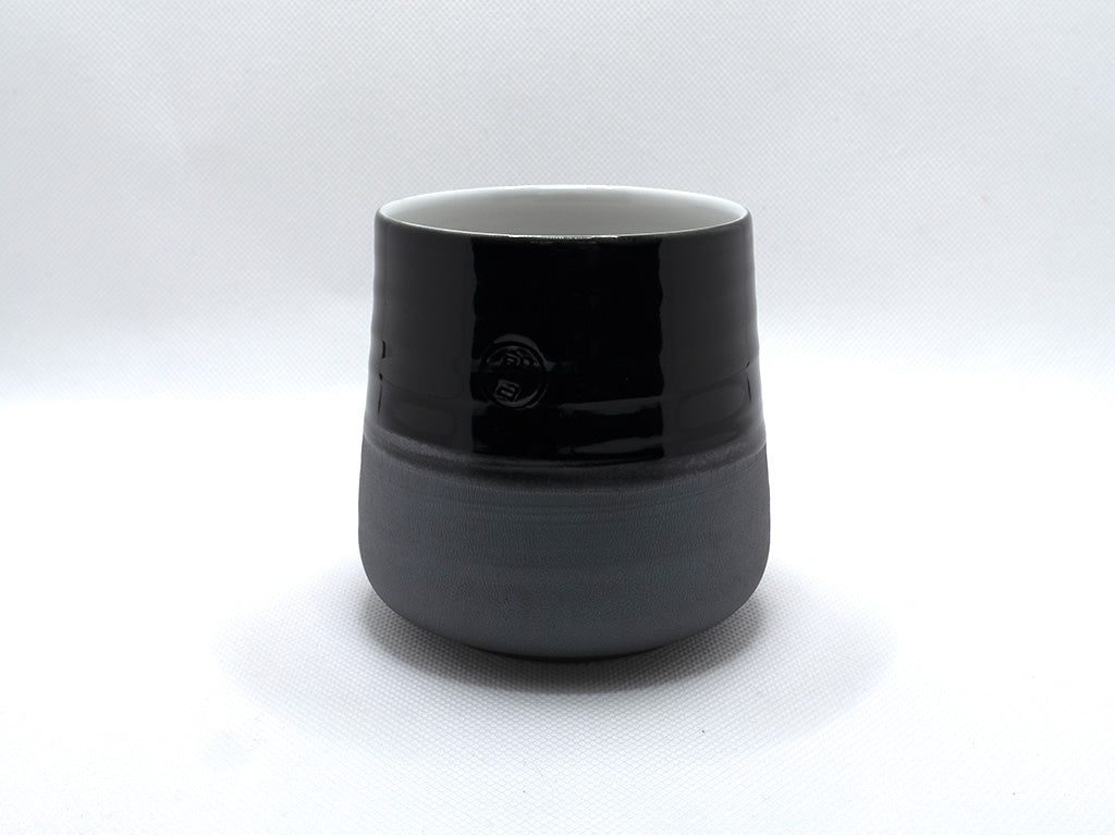 Cup - Black x Matte Black - 黒 × 黒マット