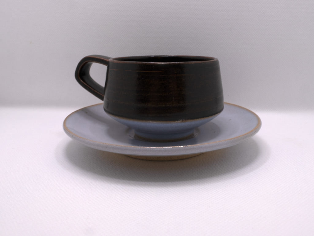 Cup and saucer - Black x Geppaku - 黒 × 月白
